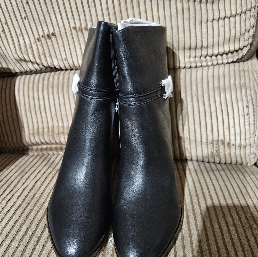 Express Booties size 10 - Picture 8 of 11